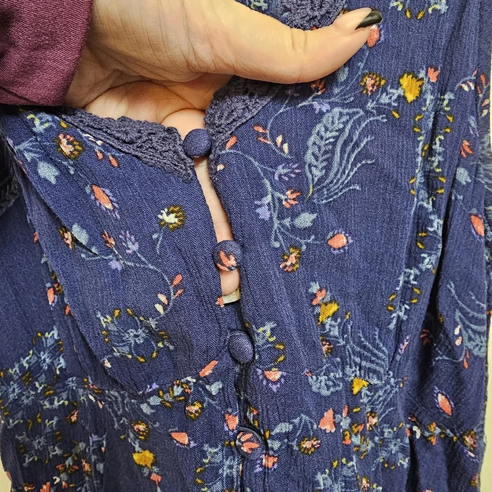 Wonderly Blue Sleeveless Tank Top‎